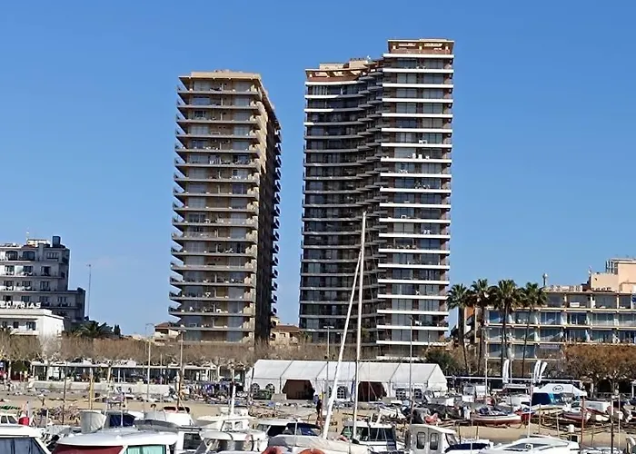 Planta 19 Primera Linea De Mar Costa Brava